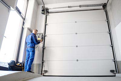 Maple Grove garage door repair